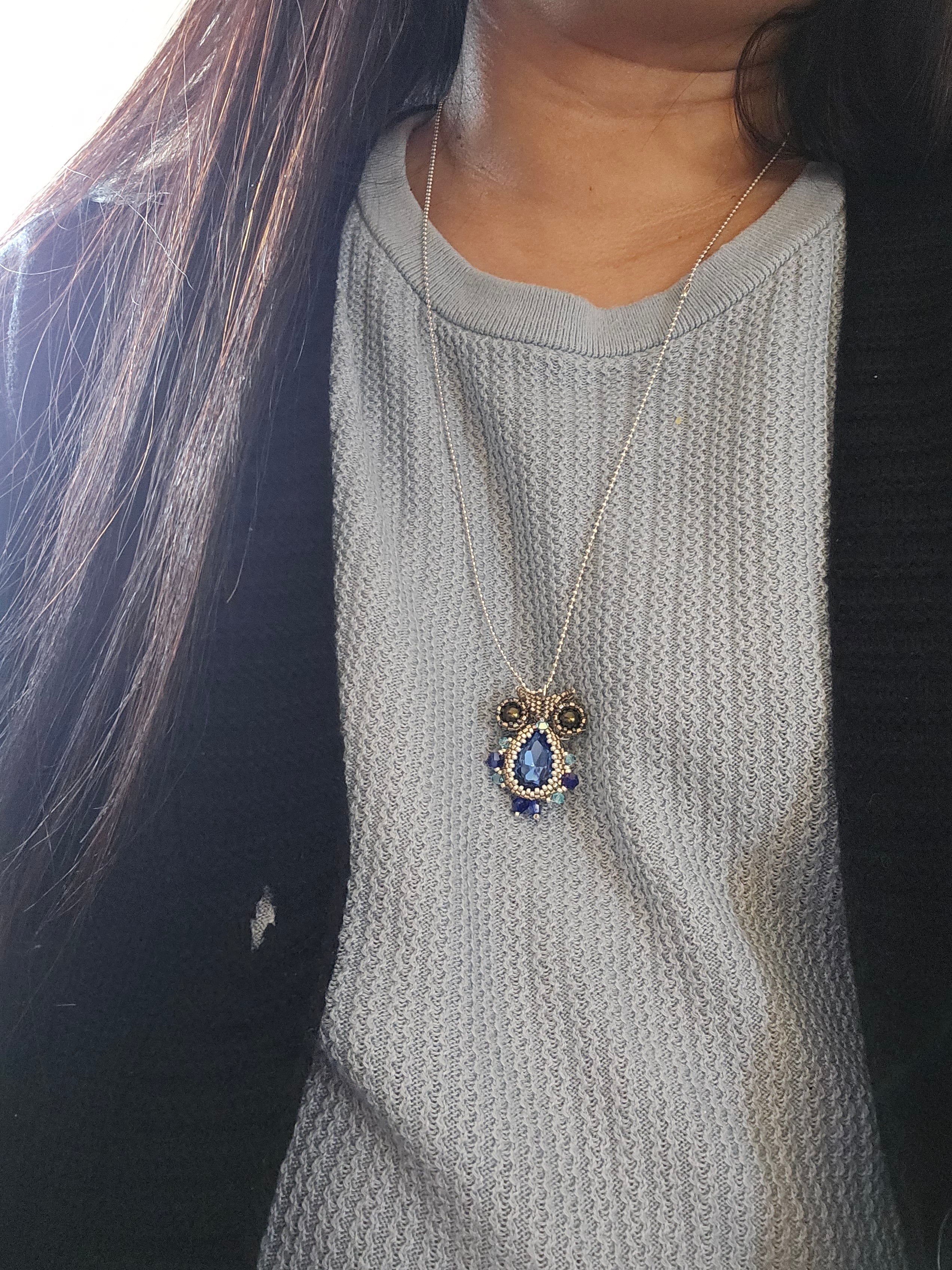 Handgjort Boho Uggla Halsband – Blå Kristall & Toho Beads